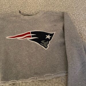 Cropped pats sweatshirt